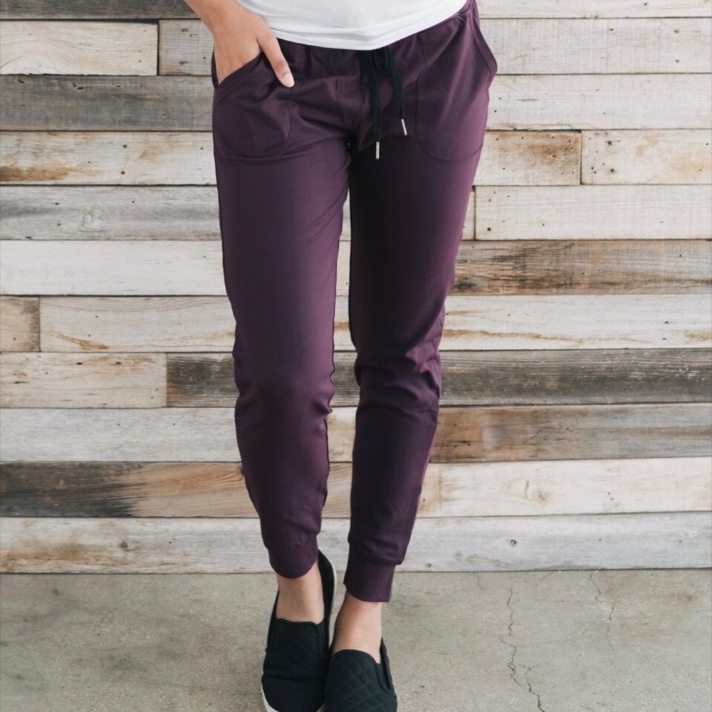 Zyia Active Burgundy Joggers Size Medium
